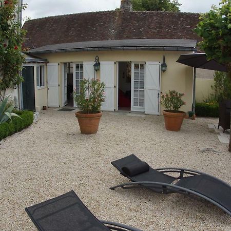 Le Petit Nid Villa Neuillé-le-Lierre Екстериор снимка